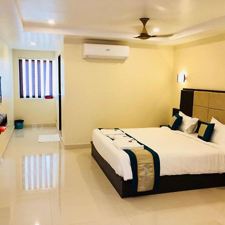 Hotel Fortune M R Grands Suluru 外观 照片