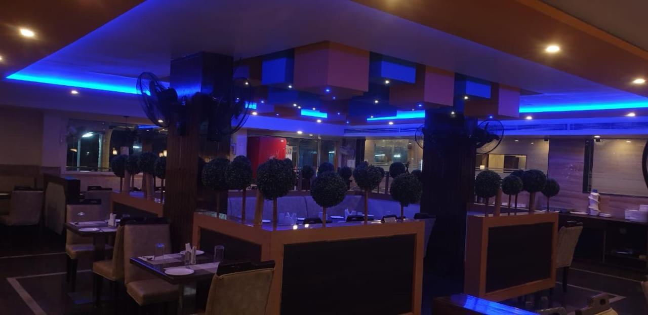 Hotel Fortune M R Grands Suluru 外观 照片