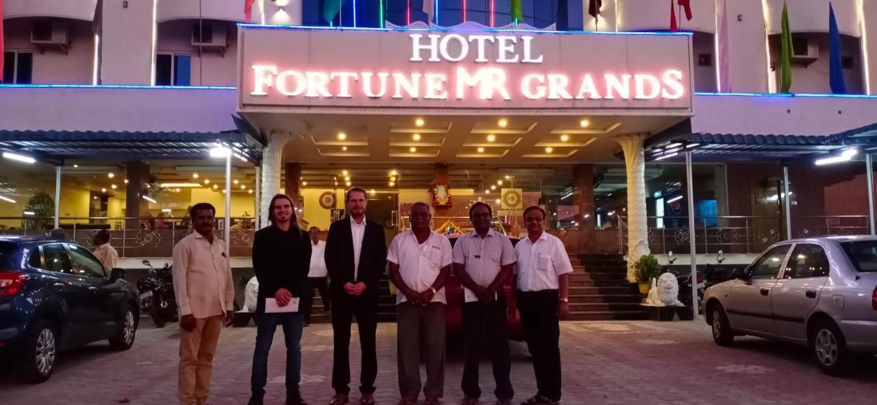 Hotel Fortune M R Grands Suluru 外观 照片